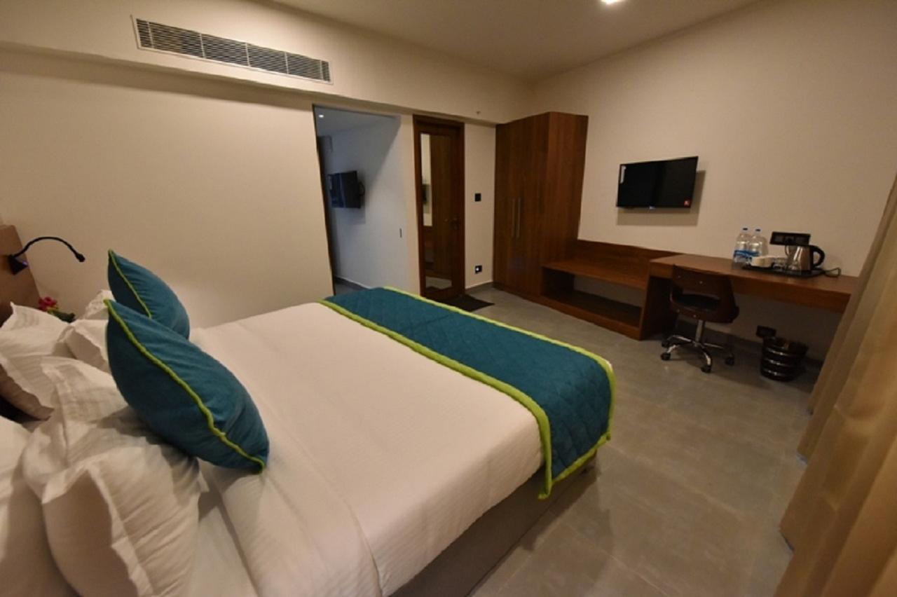 Vivid A Boutique Hotel Tiruchirappalli Exteriör bild